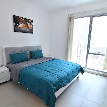 Holiday Homes Дубай Екстериор снимка