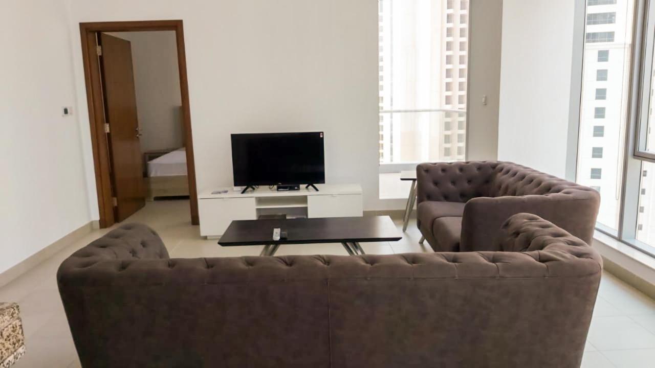 Holiday Homes Дубай Екстериор снимка