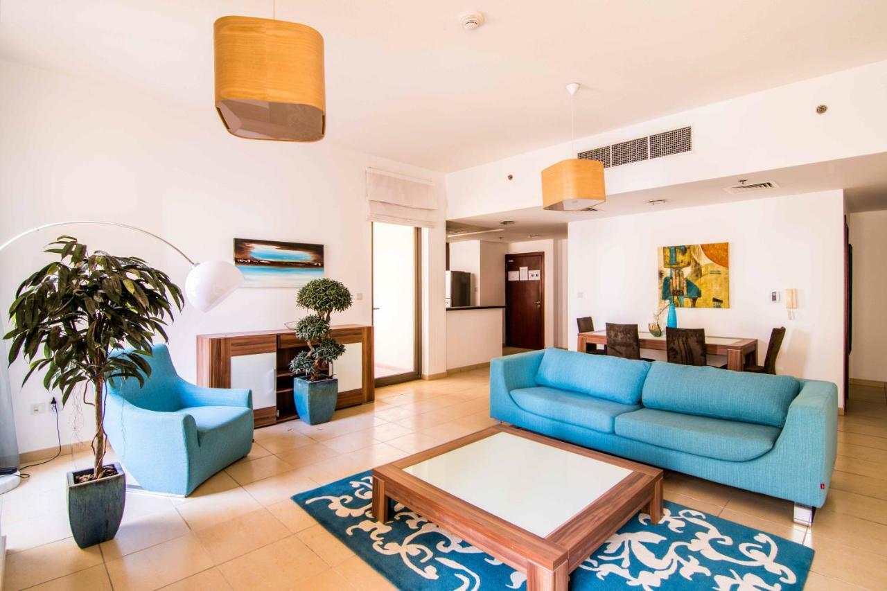 Holiday Homes Дубай Екстериор снимка